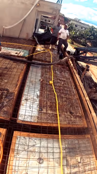 Laje Maciça Reforçada para Espaço Comercial em Garrafão - ES 🏢🛠️
Alta resistência com vigas estruturais Hoje foi dia… — Moté Construções (08/07/2025)